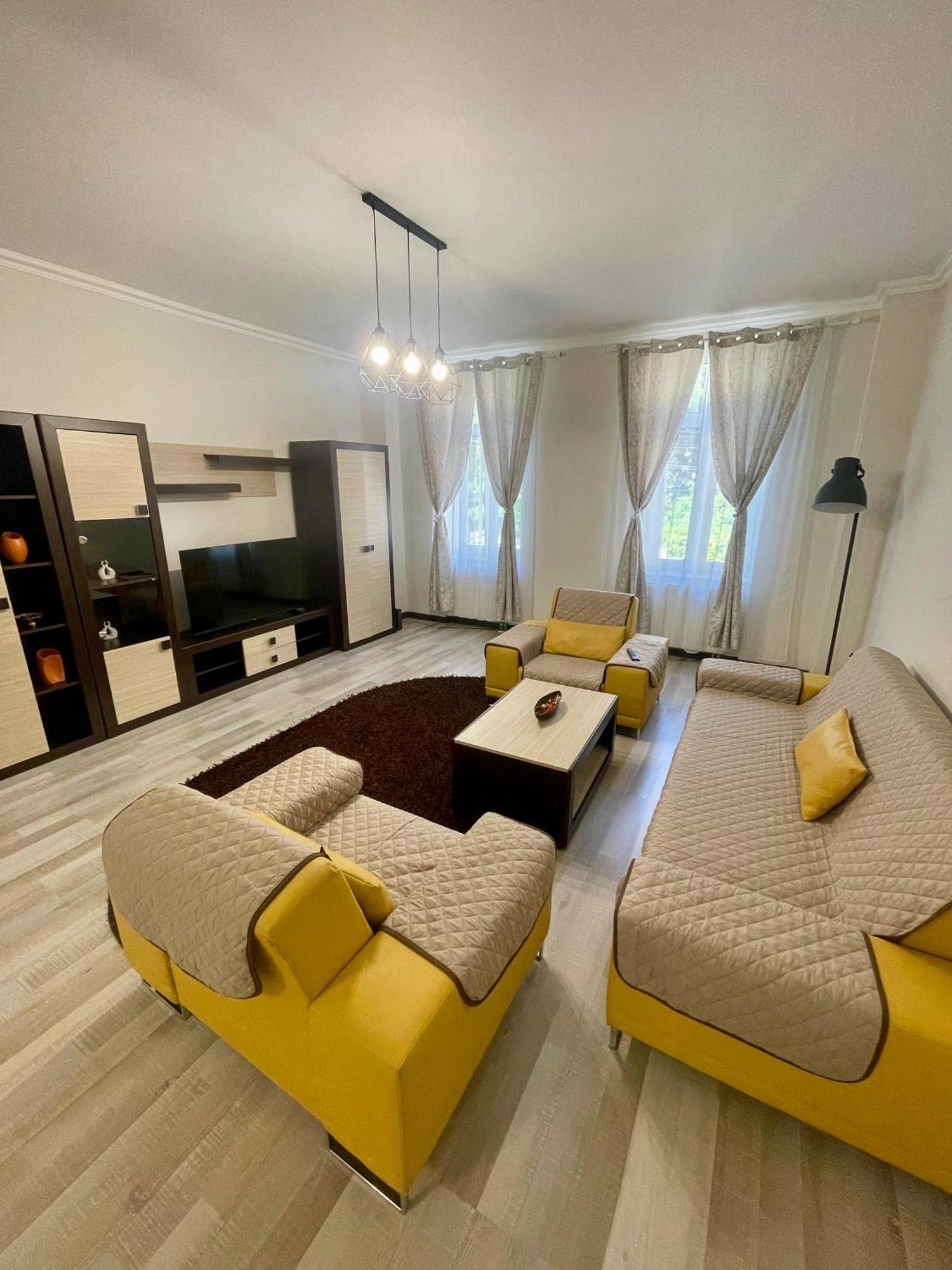Enjoy Apartments - Spacious Retreat In Our Villa Cluj-Napoca Luaran gambar