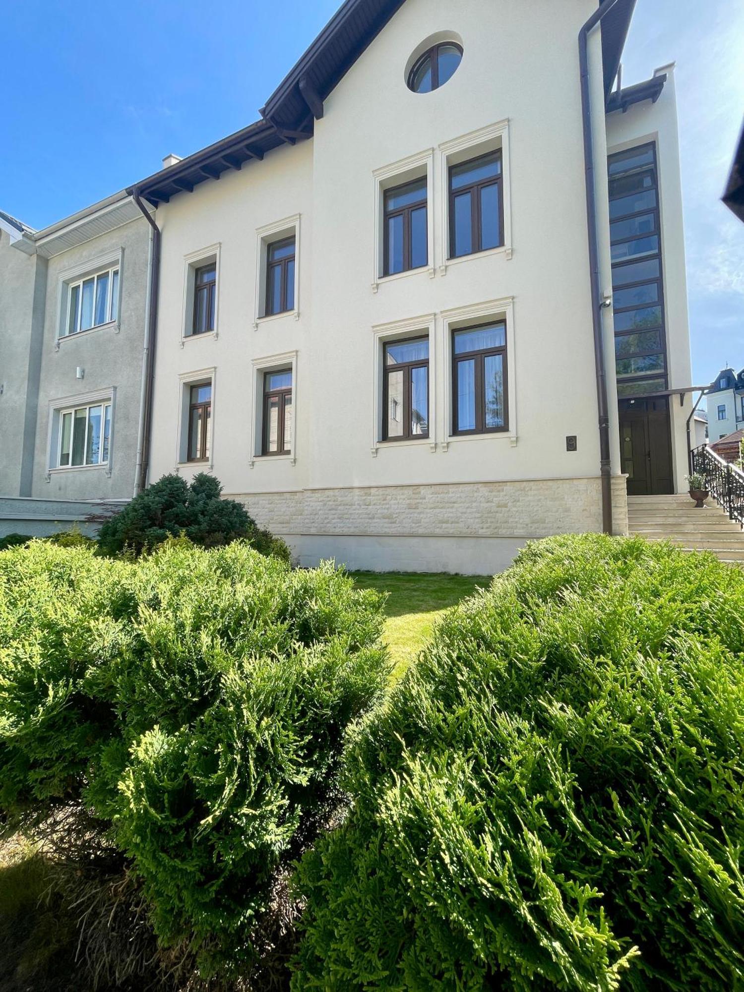 Enjoy Apartments - Spacious Retreat In Our Villa Cluj-Napoca Luaran gambar